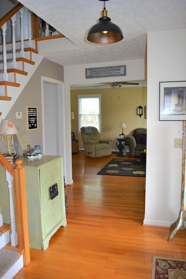 67 Mortons Lake Rd, Manchester, TN 37355 - photo 2