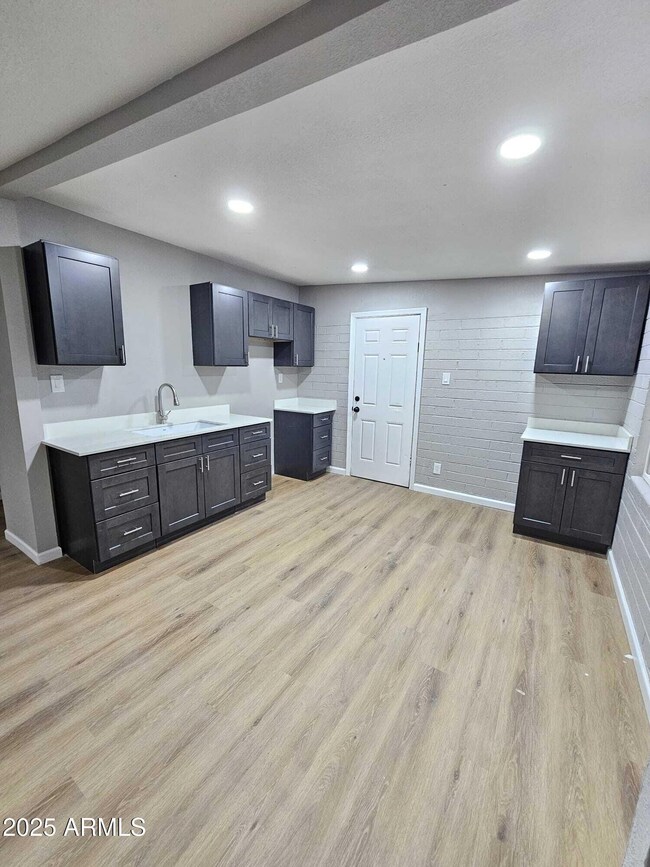 4520 N 28th Dr, Phoenix, AZ 85017 - photo 2