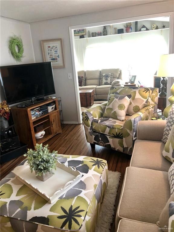 831 Santa Anna Dr, Alamo, TX 78516 - photo 2