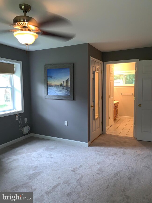 5230 Colebrook Dr, La Plata, MD 20646 - photo 4