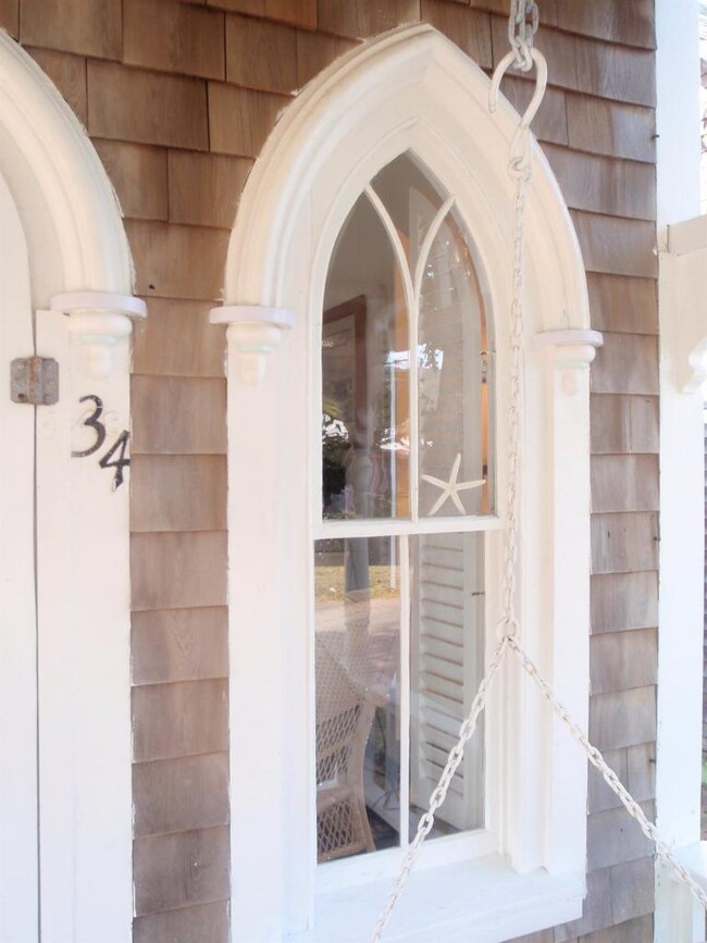 34 Narragansett Ave, Oak Bluffs, MA 02557 - photo 5