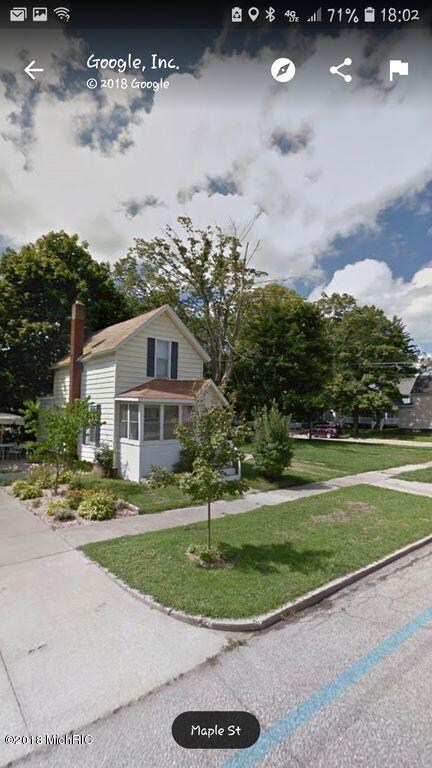 606 maple st front -2