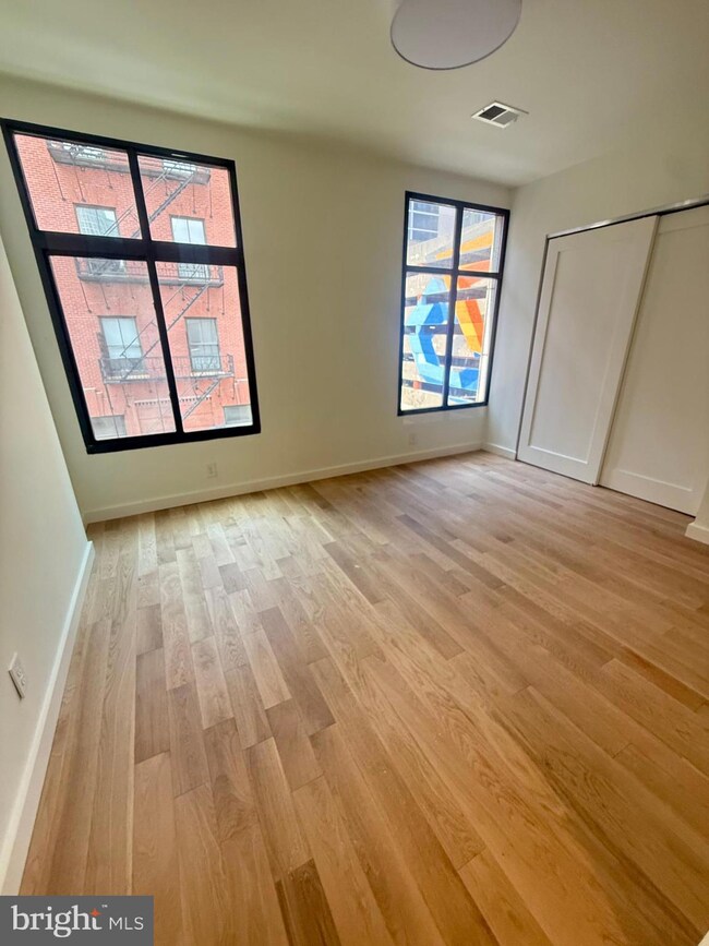 1128 Walnut St unit 403, Philadelphia, PA 19107 - photo 7