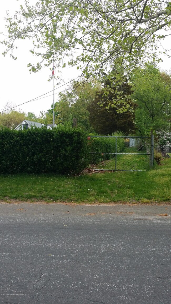 Long side driveway