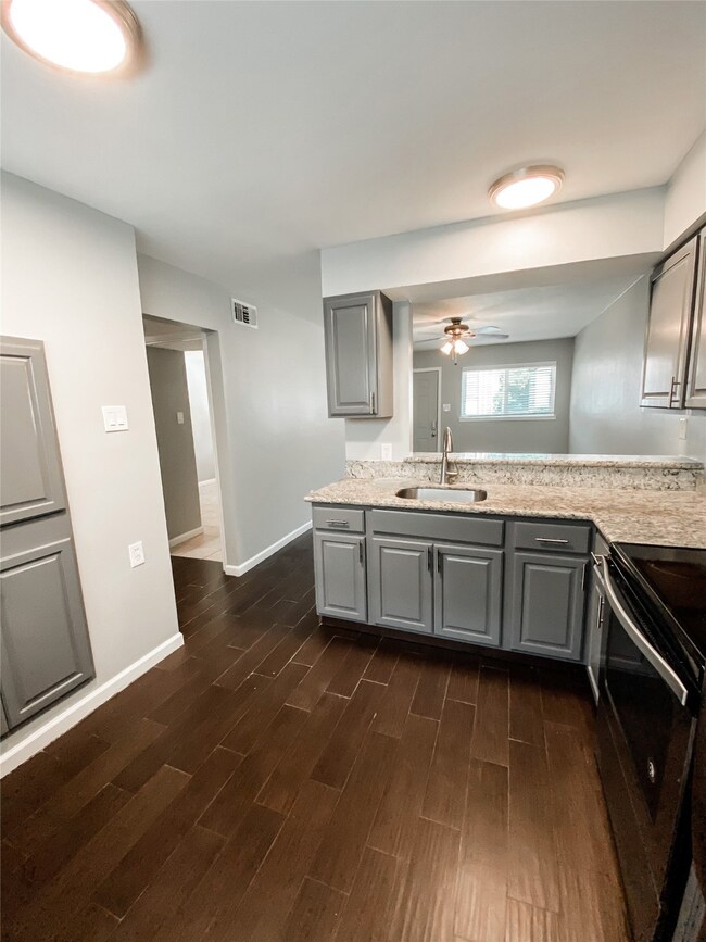 1851 W Main St unit 1, Houston, TX 77098 - photo 5