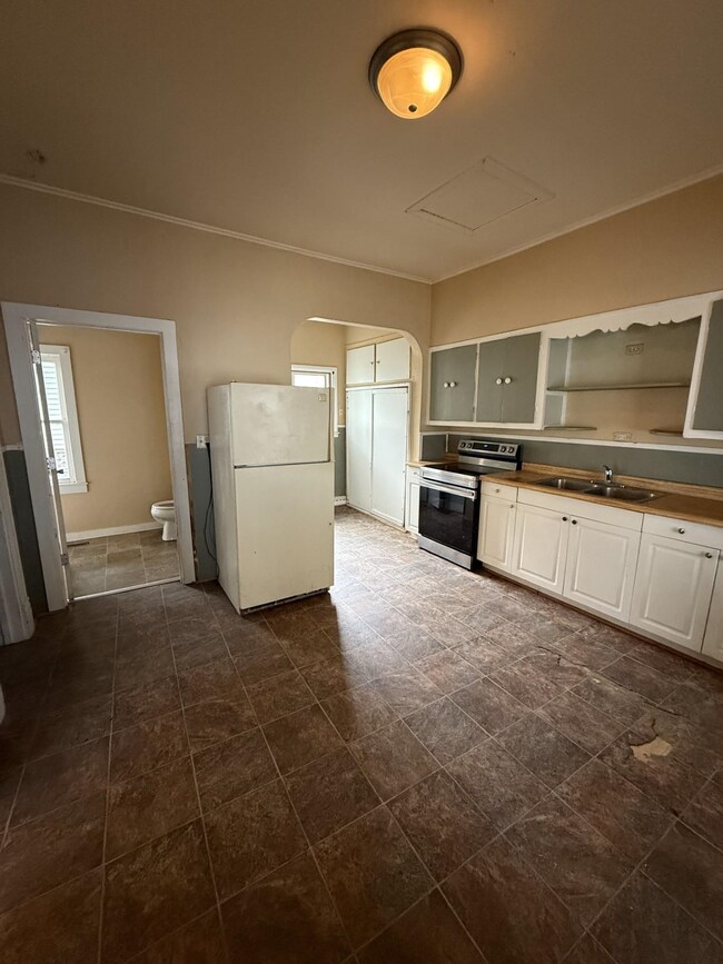 417 3rd St E, Ashland, WI 54806 - photo 6