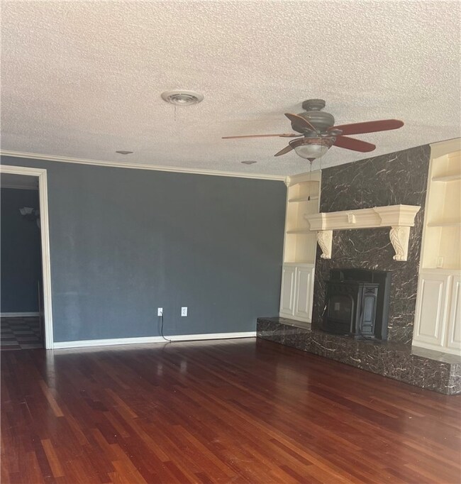 3713 N Oak St, Bethel Heights, AR 72764 - photo 2