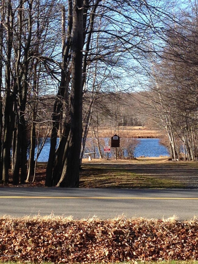 224 Crescent Way, Albrightsville, PA 18210 - photo 4