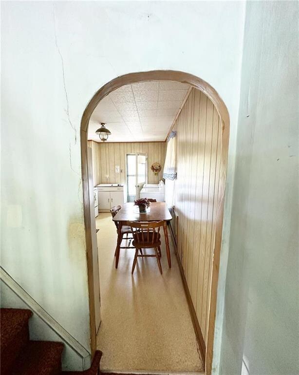 Arch way to the kitchen