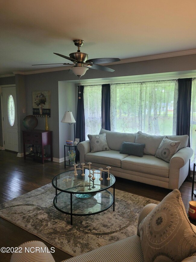 414 Country Club Dr, Jacksonville, NC 28546 - photo 6