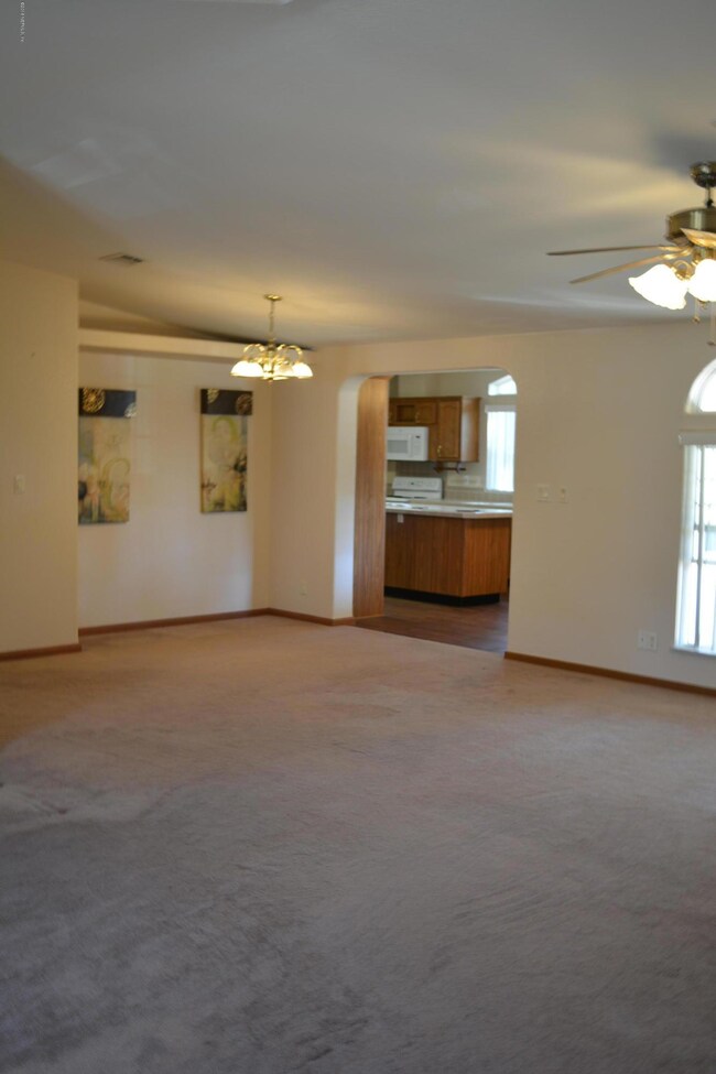 8126 Hare Ave, Jacksonville, FL 32211 - photo 6