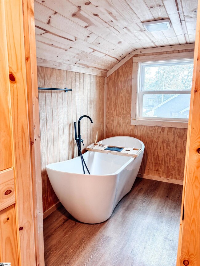 67 E 8th St, Greenville, SC 29611 - photo 7