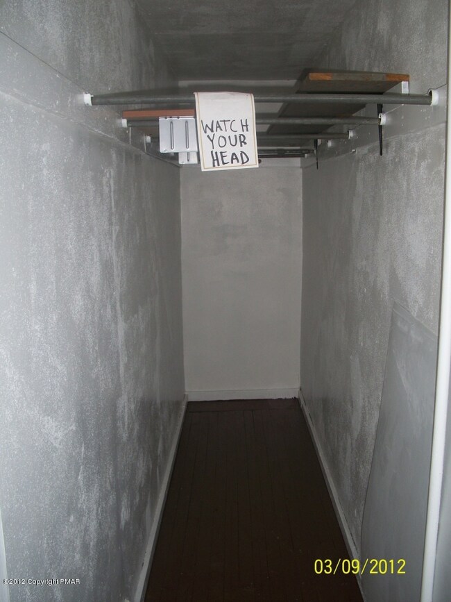 Walk In Closet