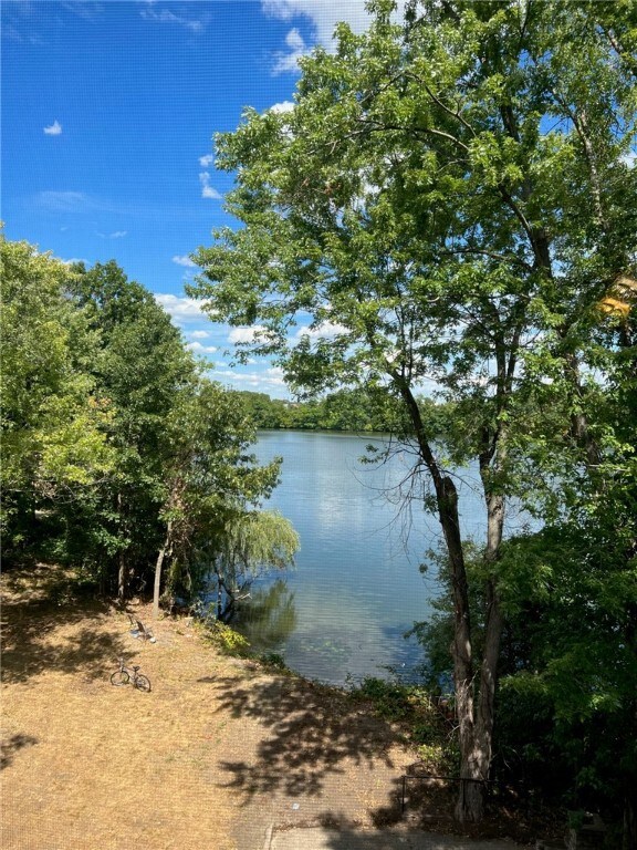 30 Lakeview Dr, Cranston, RI 02910 - photo 6