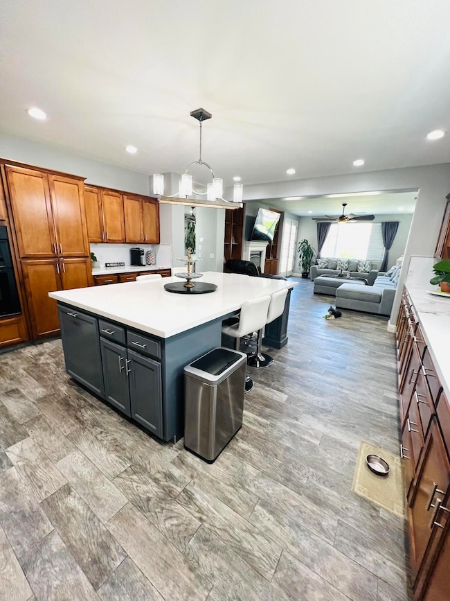 DCDB6A13-BFED-40B3-8DF6-3E69E36B9A75