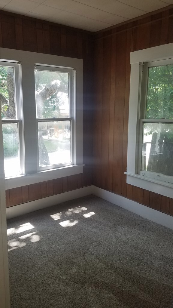 Bedroom #1, new carpet