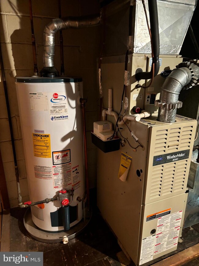 2762 Kirkleigh Rd, Dundalk, MD 21222 - photo 6