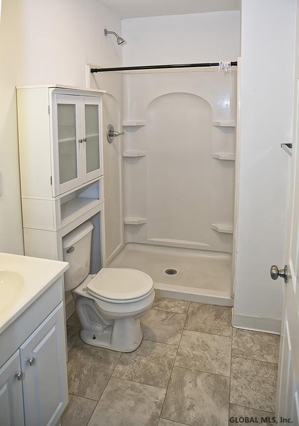 9 Caroline St, Saratoga Springs, NY 12866 - photo 4