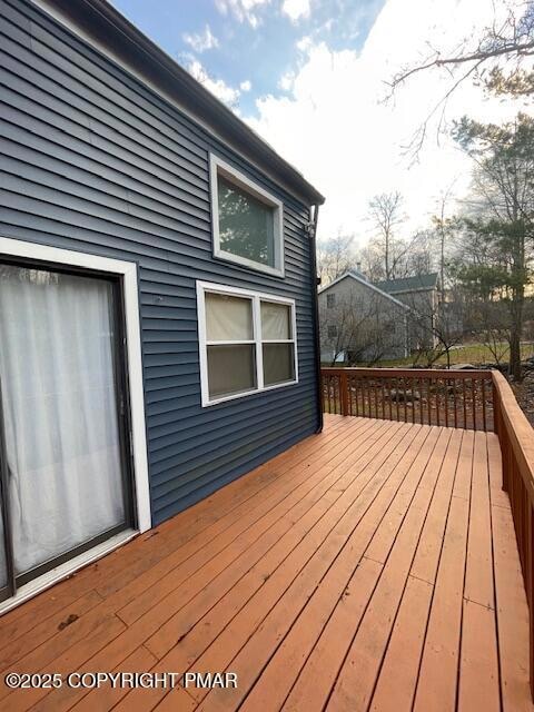 362 Somerset Dr, East Stroudsburg, PA 18301 - photo 5