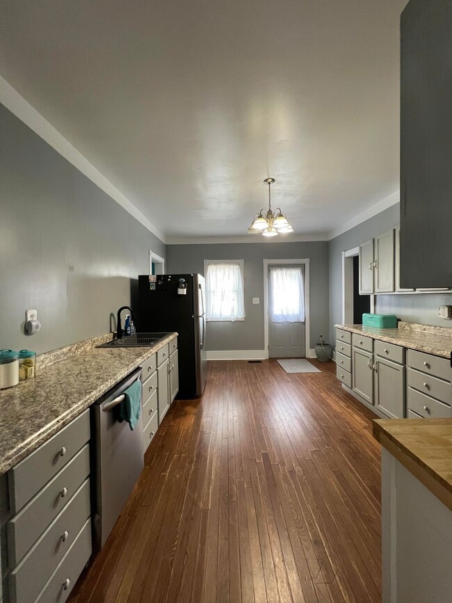 30 West St, Mooresville, IN 46158 - photo 3