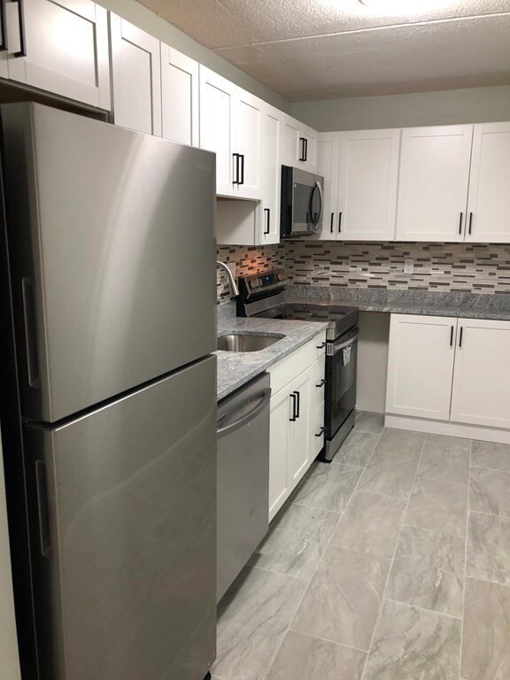 95 Nahant St unit 19, Lynn, MA 01902 - photo 7