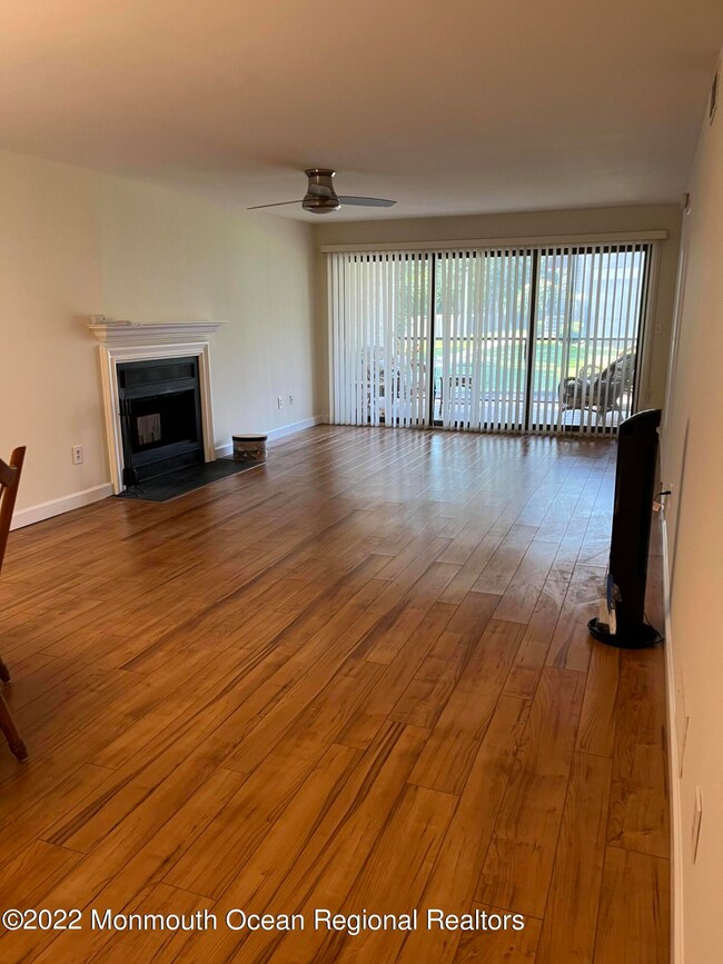 Great room LR unit 9 holly park