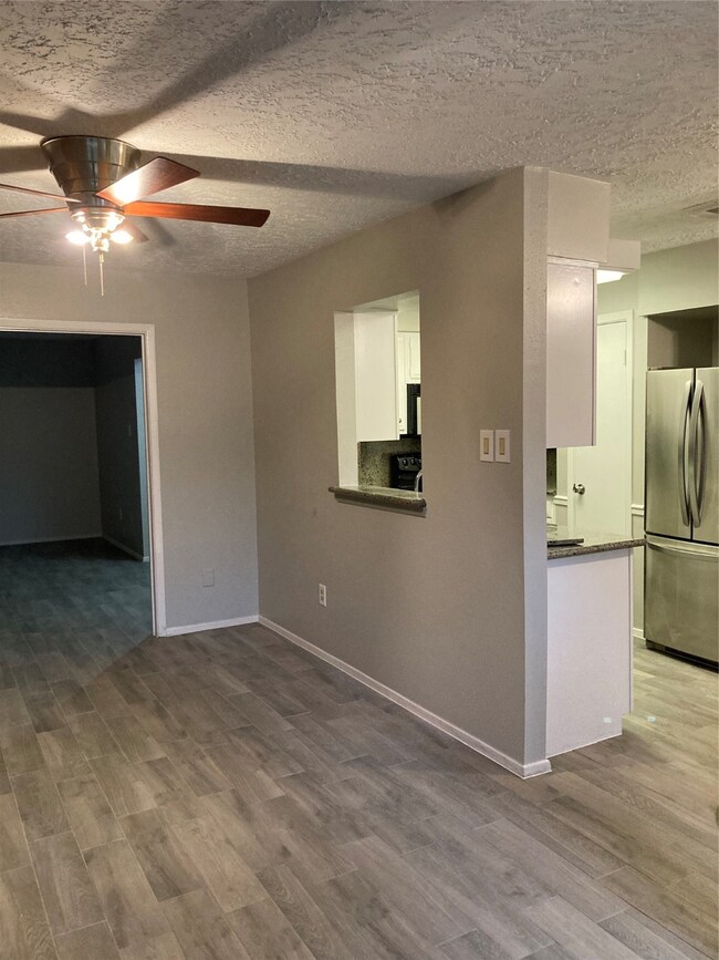 3918 Laura Leigh Dr, Friendswood, TX 77546 - photo 6