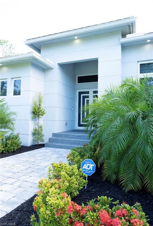 544 31st St SW, Naples, FL 34117 - photo 3