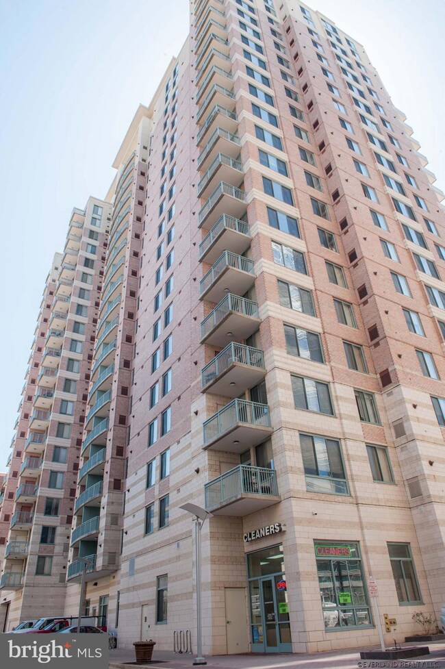 Continental Ballston unit 510, Arlington, VA 22203 - photo 2