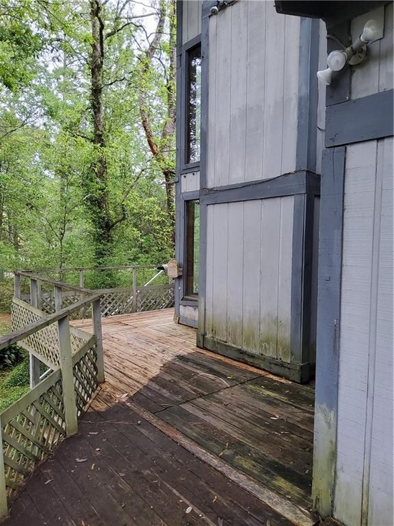 Wraparound Deck