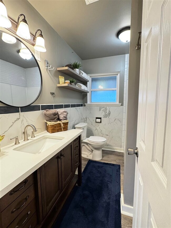 1436 E Broadway St, Cushing, OK 74023 - photo 3