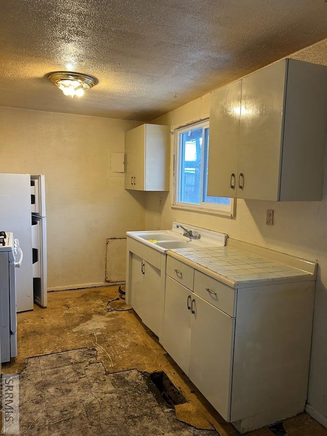 1139 Garfield St, Idaho Falls, ID 83401 - photo 4