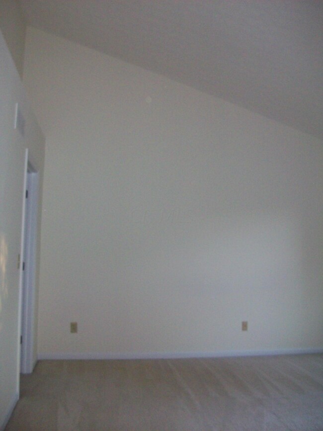 9007 Barley Loft Dr, Columbus, OH 43240 - photo 7