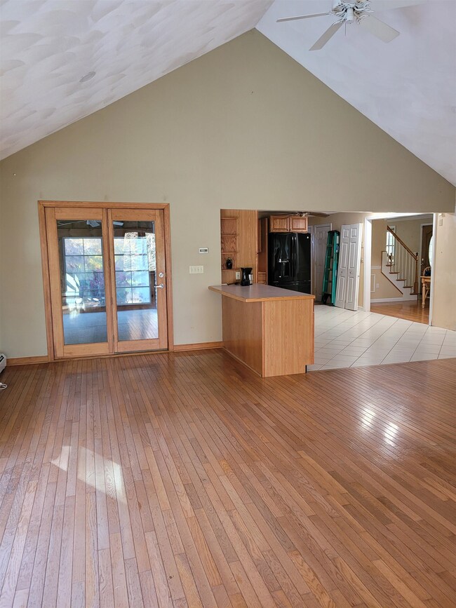 49 Walker Rd, Danville, NH 03819 - photo 4