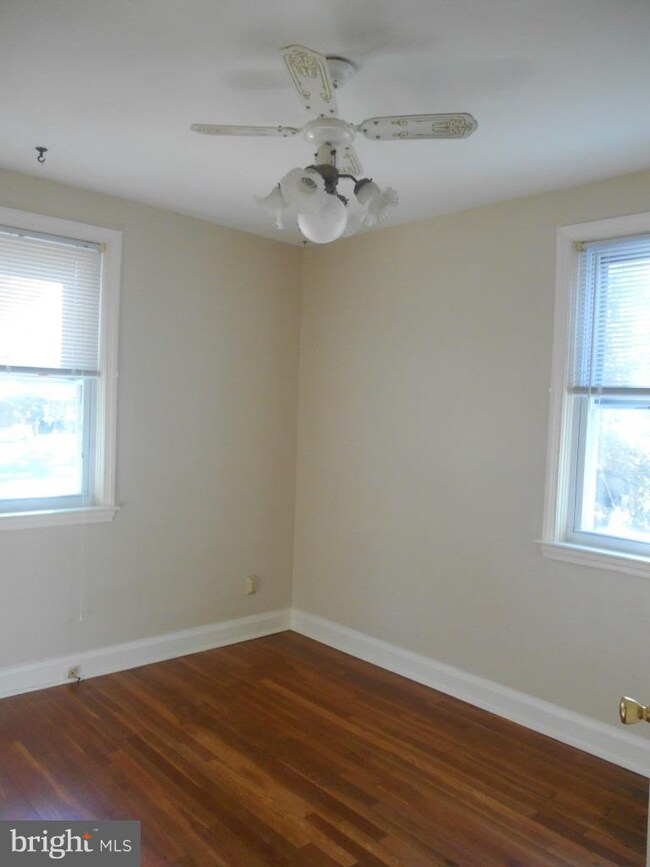 1101 Gleneagle Rd unit 1ST FLOOR, Baltimore, MD 21239 - photo 5