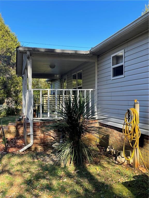 2192 Woodfield Dr, Sophia, NC 27350 - photo 6