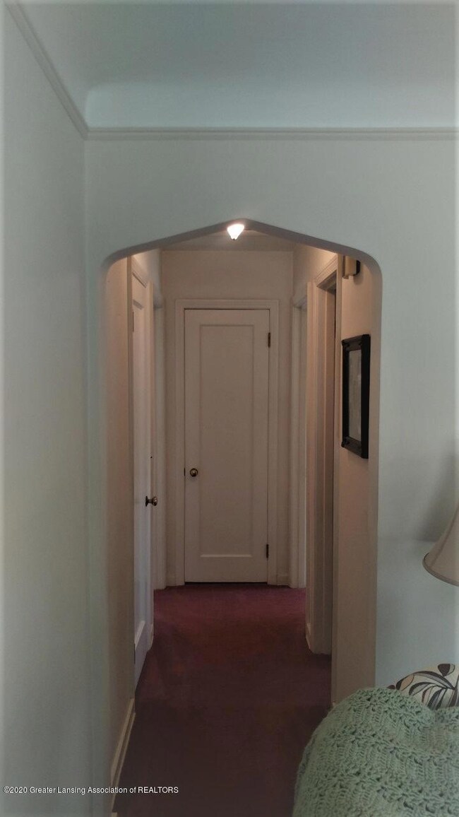 1403 - Hallway 2