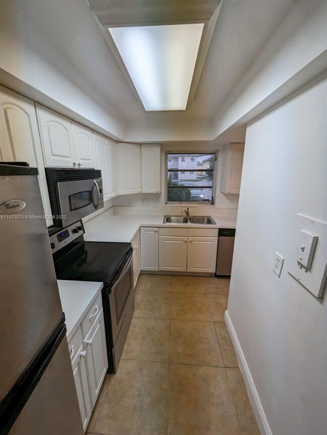 7344 SW 82nd St unit C110, Miami, FL 33143 - photo 6