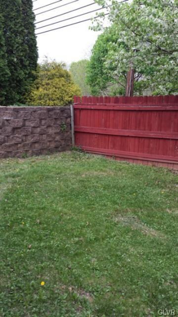 11 Jazz Cir, Whitehall, PA 18052 - photo 6