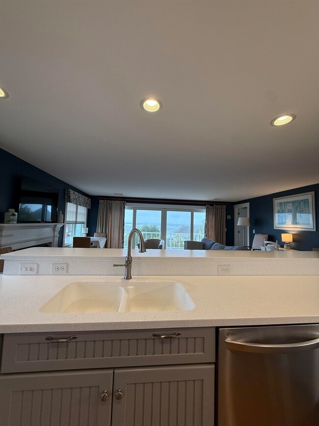 1381 Ocean Blvd unit 16, Rye, NH 03870 - photo 5