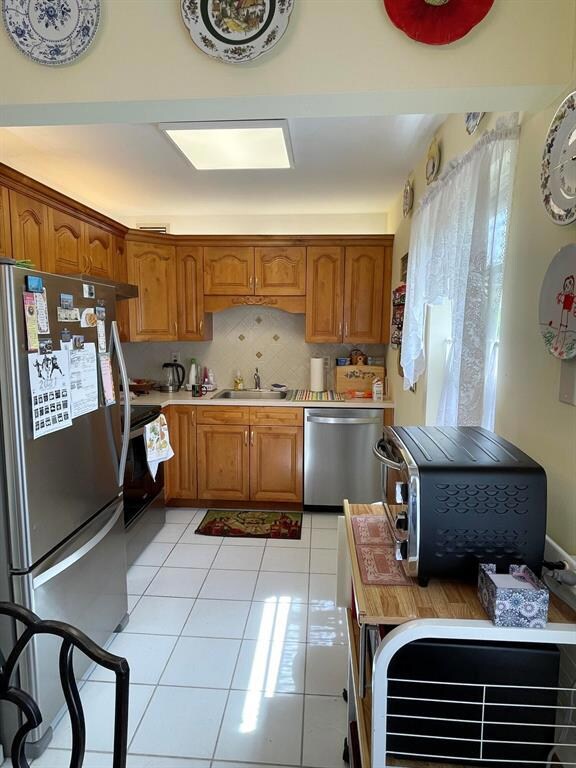 459 Capri J, Delray Beach, FL 33484 - photo 3