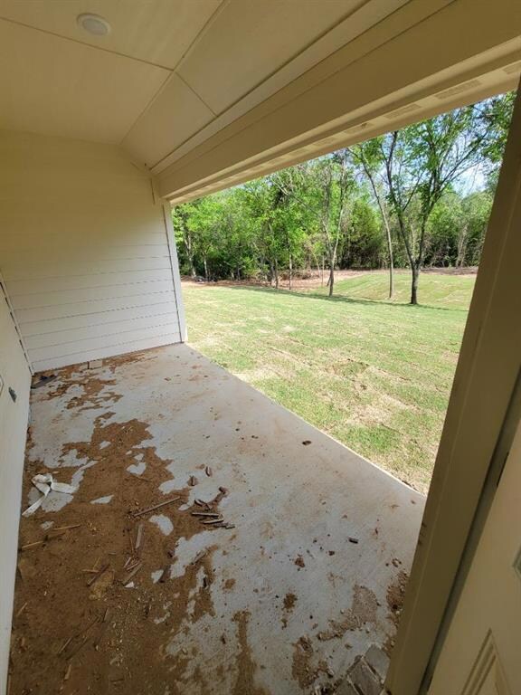 109 Cooper Ct, Springtown, TX 76082 - photo 6