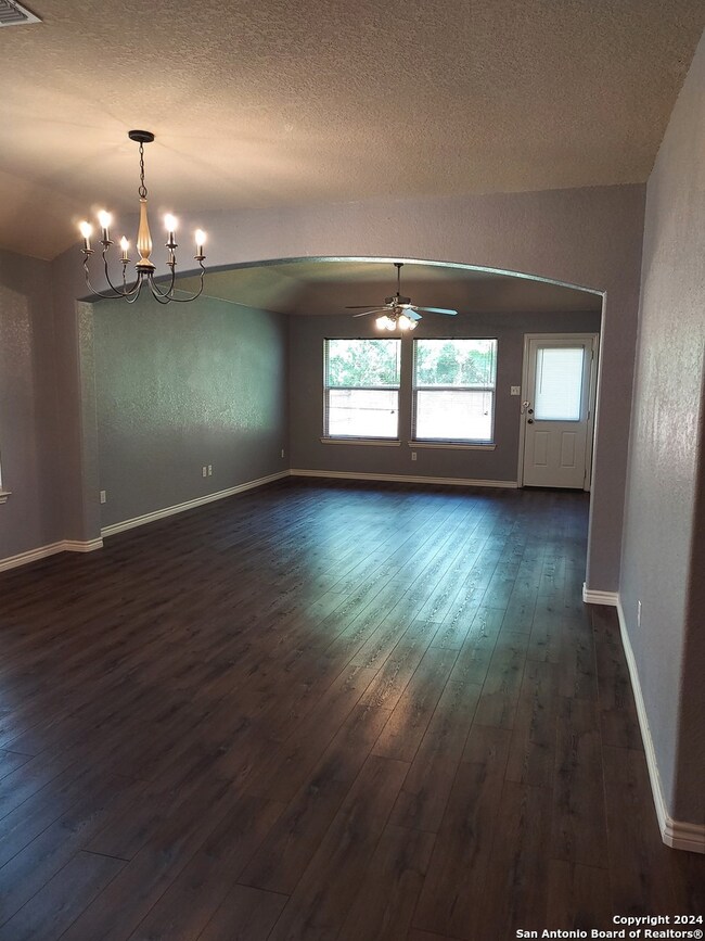 10111 Mill Path, San Antonio, TX 78254 - photo 2