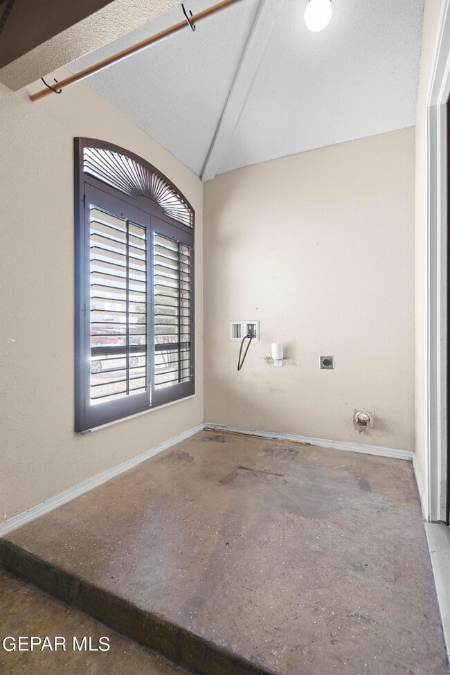 14270 Desert Bush Dr, El Paso, TX 79928 - photo 5