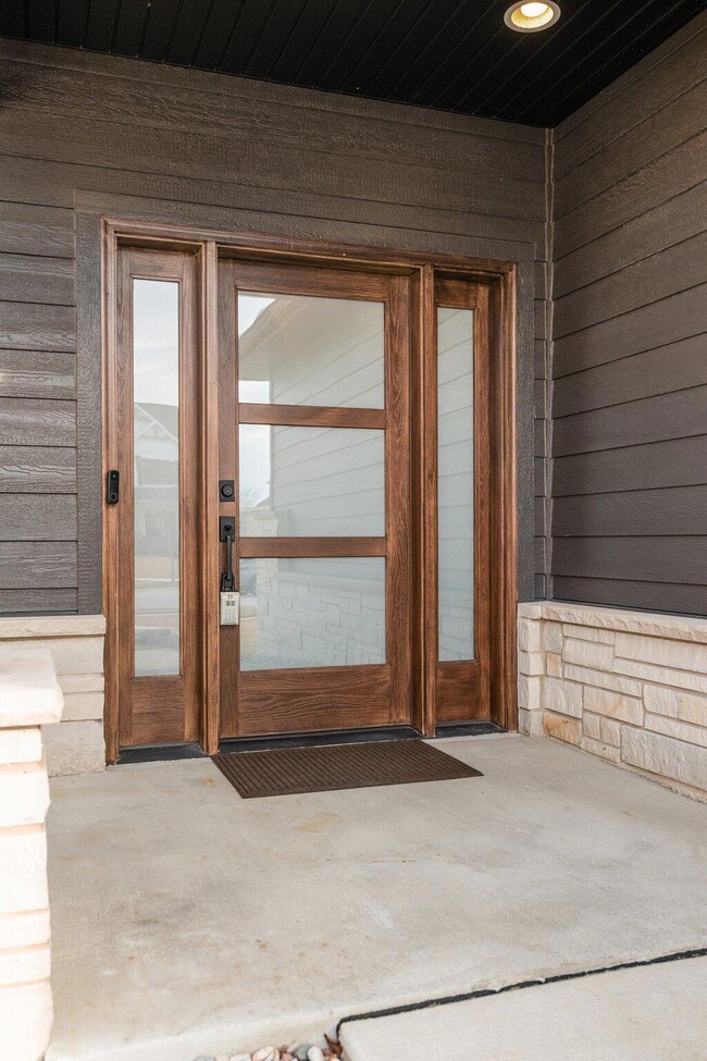 2102 Louis Dr, Crown Point, IN 46307 - photo 7