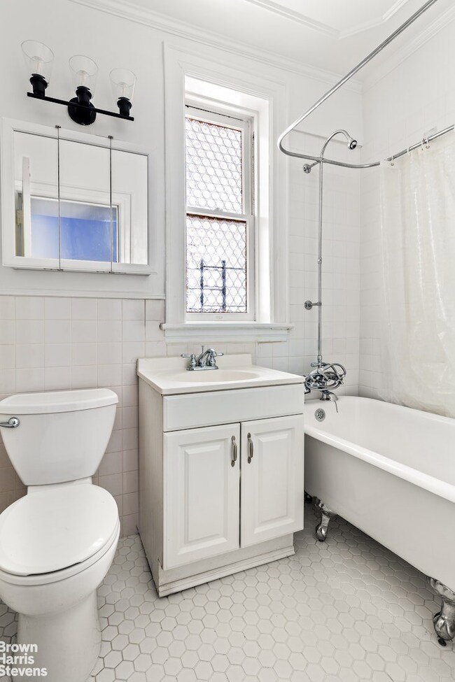 570 44th St unit 6, Brooklyn, NY 11220 - photo 5