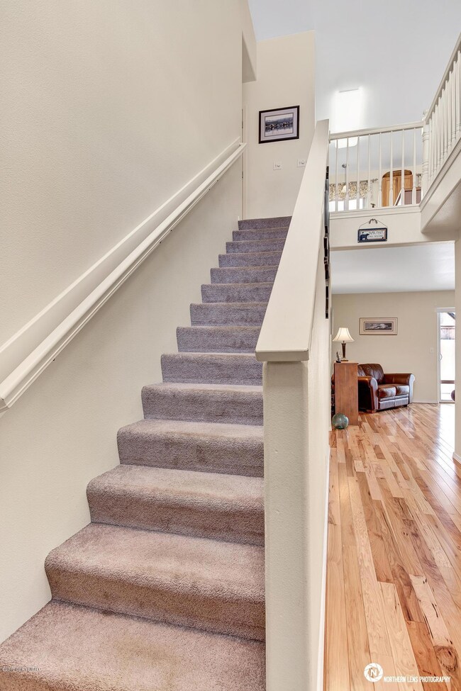 4_EntryStairway