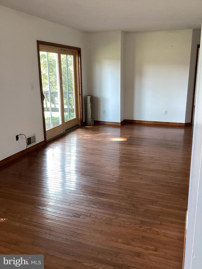 0 Baldwin Mill Rd E unit MDBC2109880, Baldwin, MD 21013 - photo 6