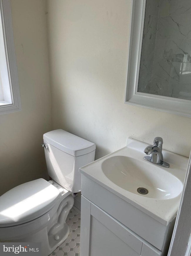 566 S 3rd St, Darby, PA 19023 - photo 7