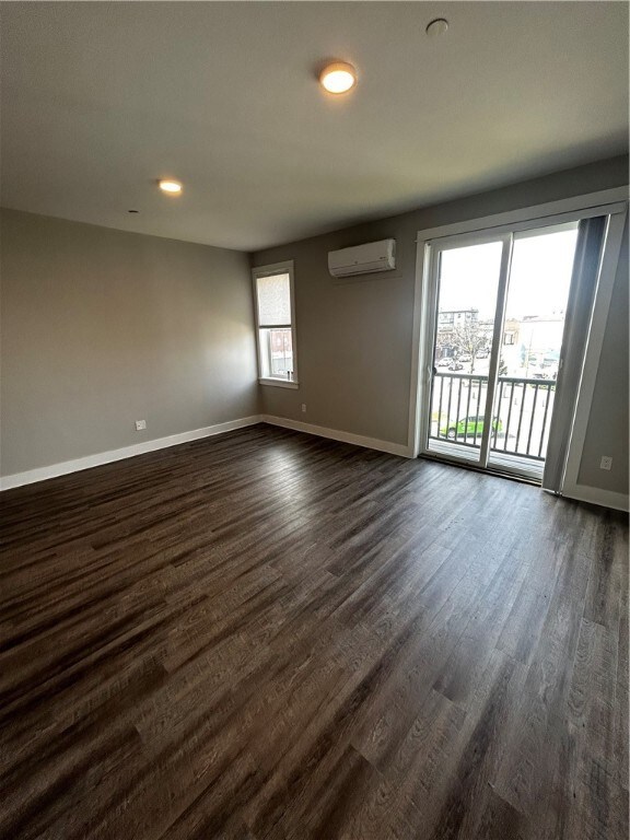18 Spruce St unit 301, Providence, RI 02903 - photo 4